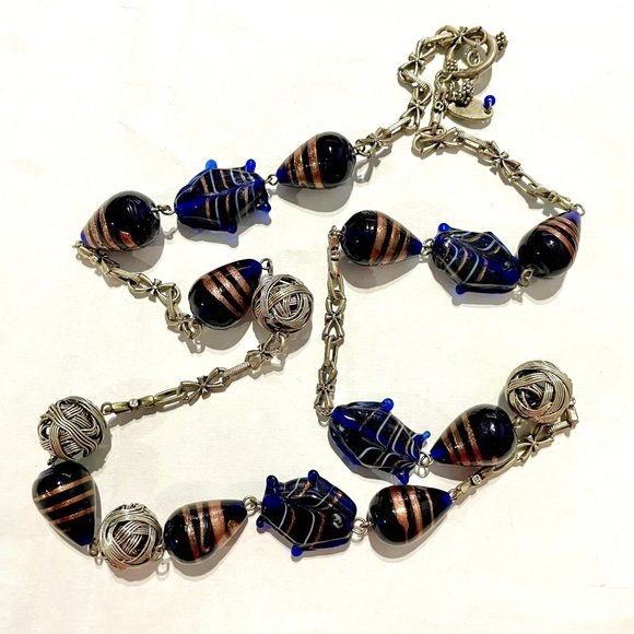 Jewelry - Long Glass & Silver Tone Beaded Necklace